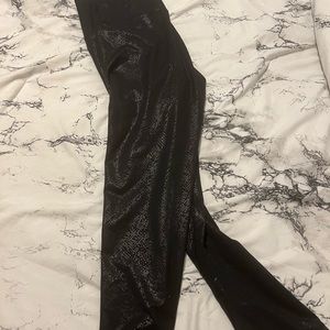 black snakeskin shiny leggings. from aerie